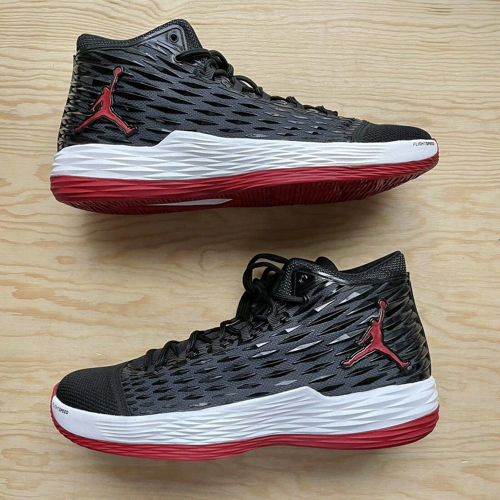 NEW Nike Jordan Melo M13 BRED Black White Red Anthracite SZ 11 (881562 002)